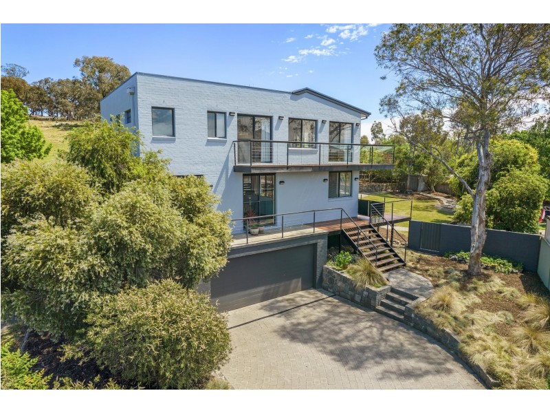 10 Hutcheon Place, Nicholls ACT 2913