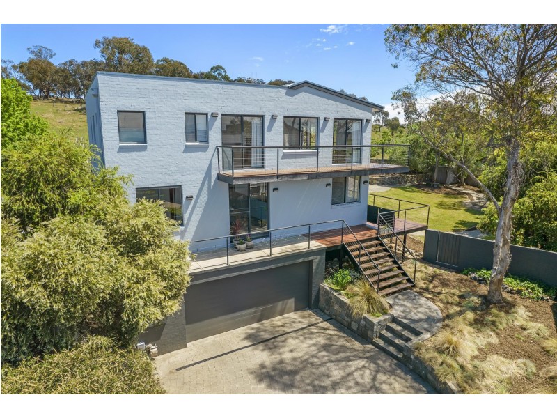 10 Hutcheon Place, Nicholls ACT 2913