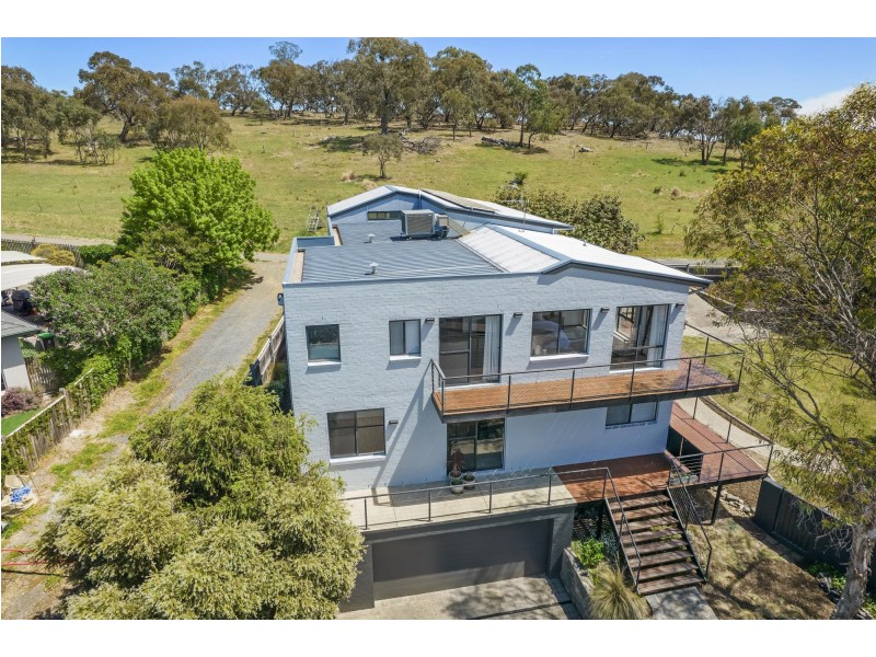 10 Hutcheon Place, Nicholls ACT 2913