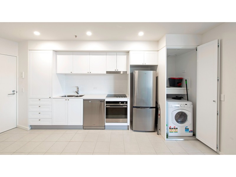 182/1 Anthony Rolfe Avenue, Gungahlin ACT 2912