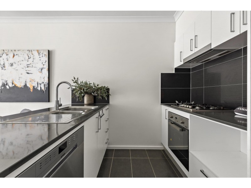 21/40 Henry Kendall Street, Franklin ACT 2913