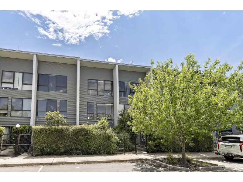 21/40 Henry Kendall Street, Franklin ACT 2913