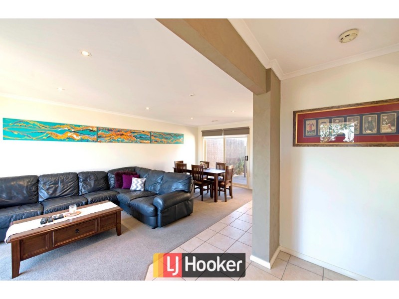 213 Anthony Rolfe Avenue, Gungahlin ACT 2912