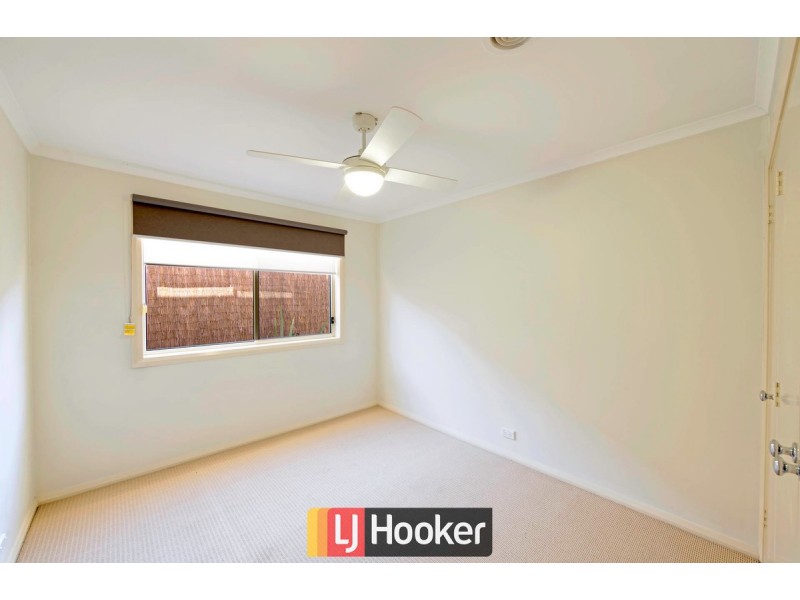 213 Anthony Rolfe Avenue, Gungahlin ACT 2912