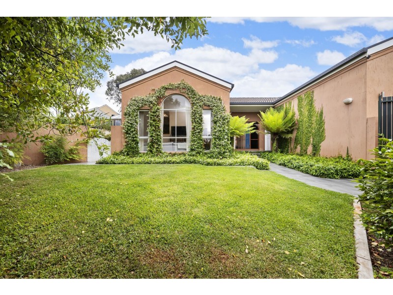 13 Rumbelow Court, Nicholls ACT 2913