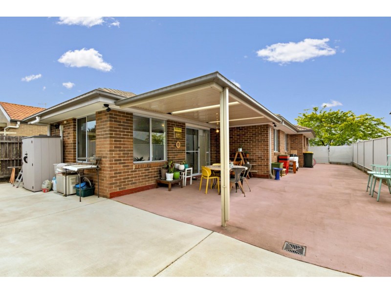 86 Hollows Circuit, Macgregor ACT 2615