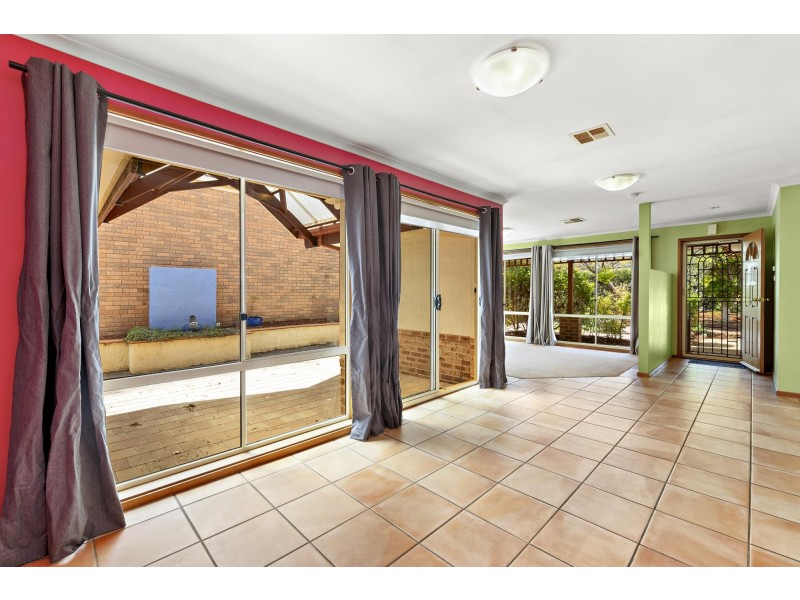 12 Noongale Court, Ngunnawal ACT 2913