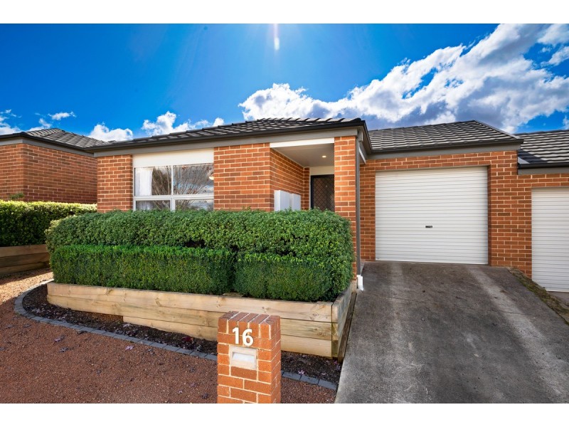 16 Adventure Street, Harrison ACT 2914