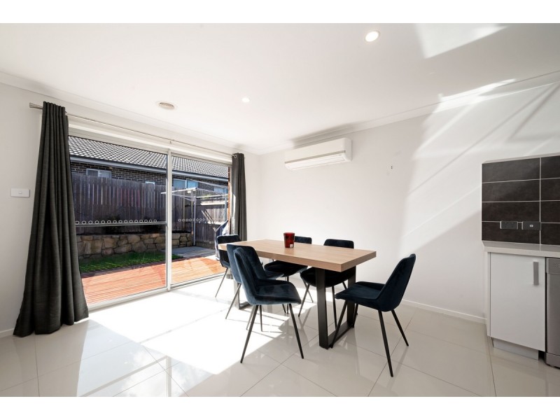 16 Adventure Street, Harrison ACT 2914