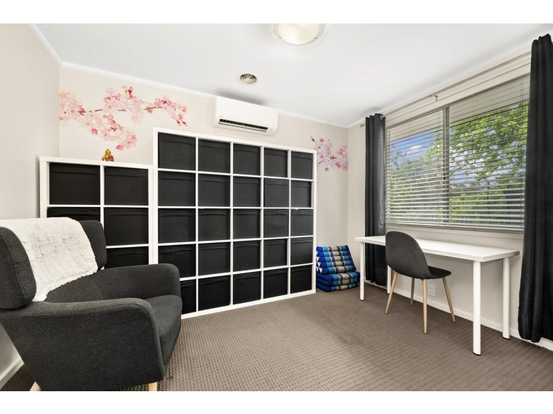 18 Fiaschi Street, Macgregor ACT 2615