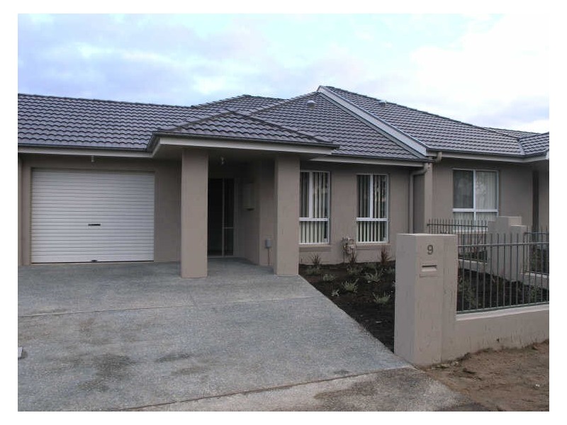 9 Helen Turner Street, Gungahlin ACT 2912