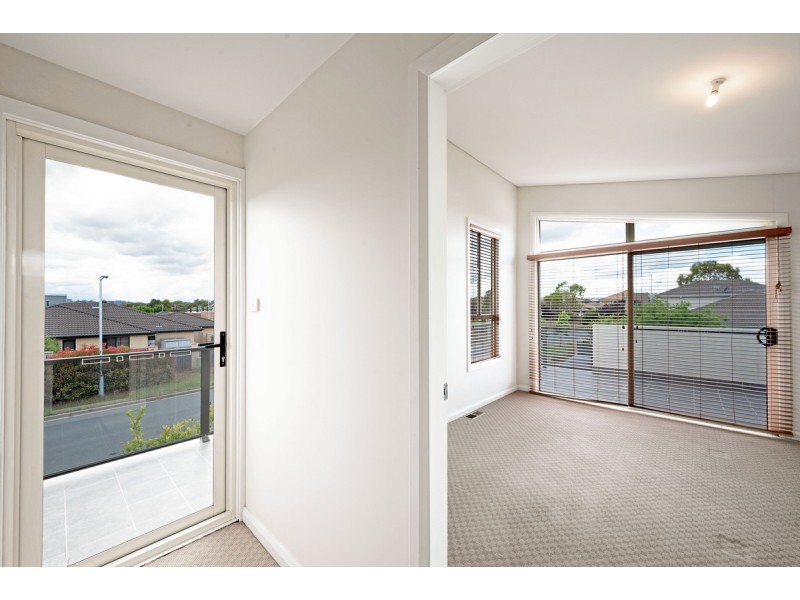 73 Patrick White Circuit, Franklin ACT 2913