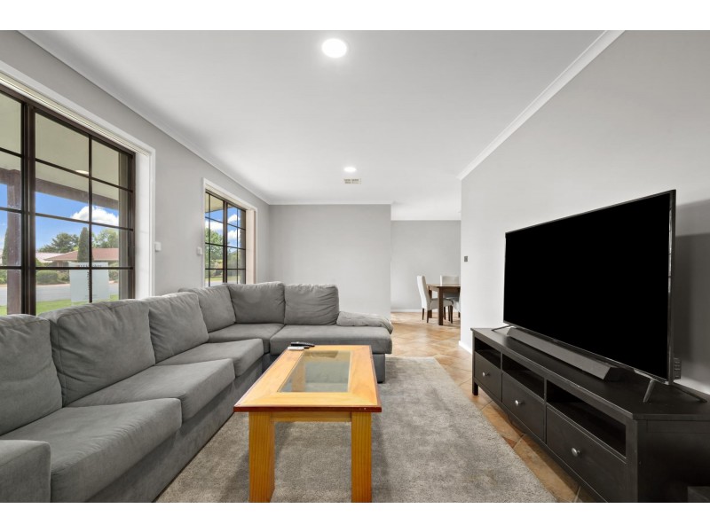 1 Veal Place, Conder ACT 2906