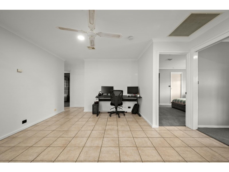 1 Veal Place, Conder ACT 2906