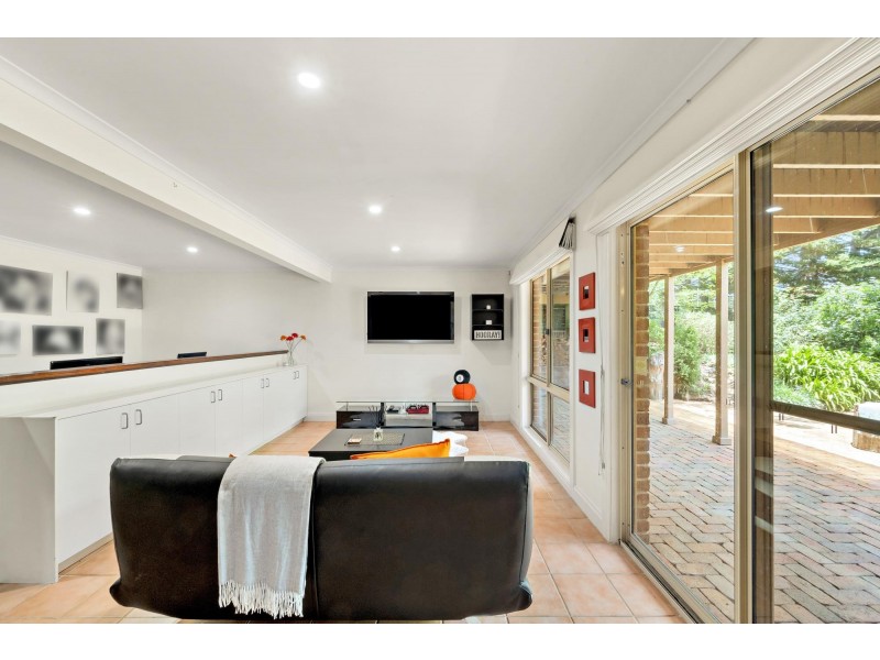 24 Noble Close, Ngunnawal ACT 2913