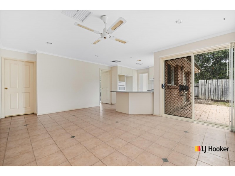 14 Dacomb Court, Dunlop ACT 2615