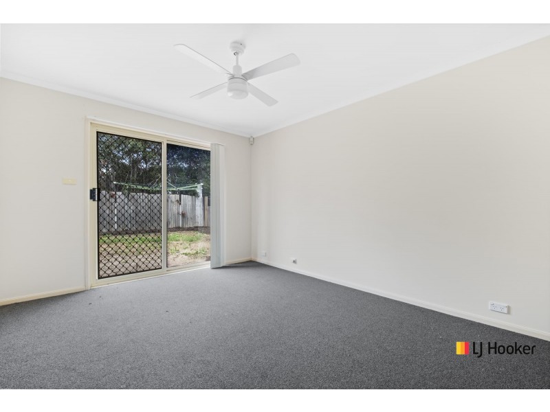 14 Dacomb Court, Dunlop ACT 2615