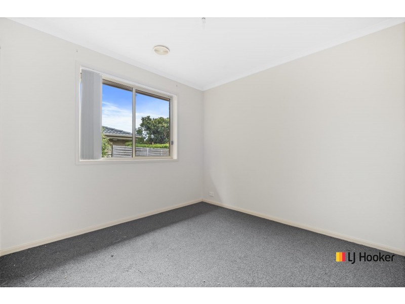 14 Dacomb Court, Dunlop ACT 2615