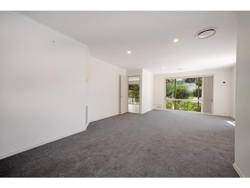 22 Tyenna Close, Amaroo ACT 2914