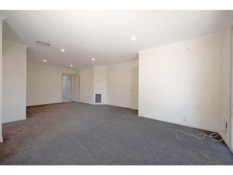 22 Tyenna Close, Amaroo ACT 2914