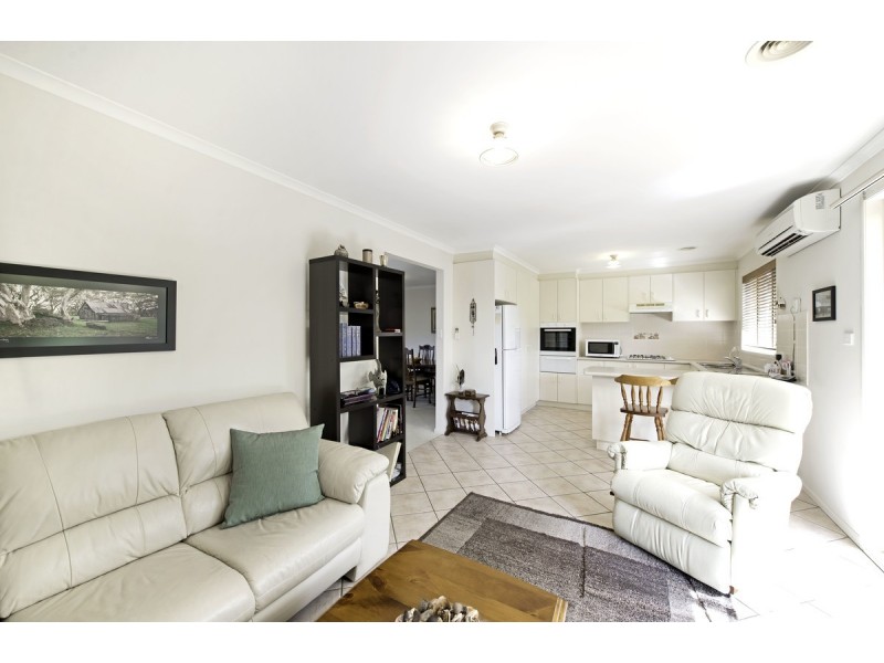 2/15 Barrington Crescent, Amaroo ACT 2914