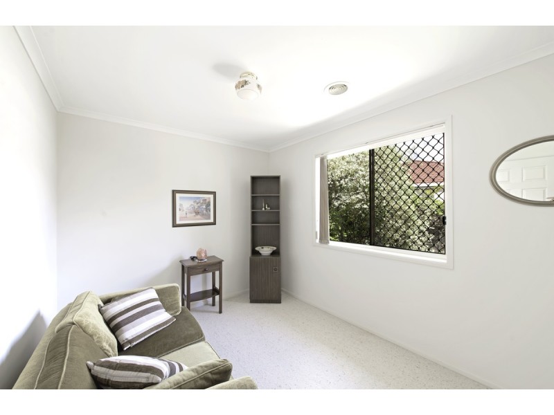2/15 Barrington Crescent, Amaroo ACT 2914