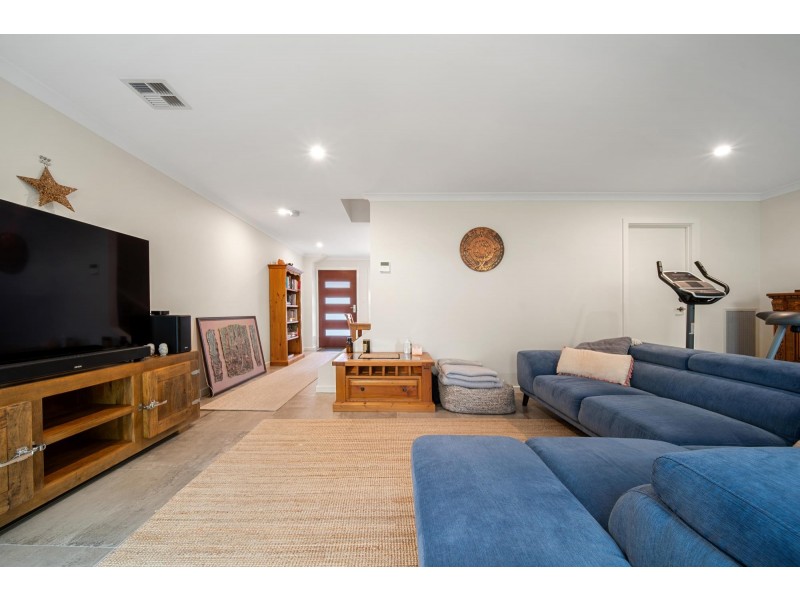 2/64 Collings Street, Pearce ACT 2607