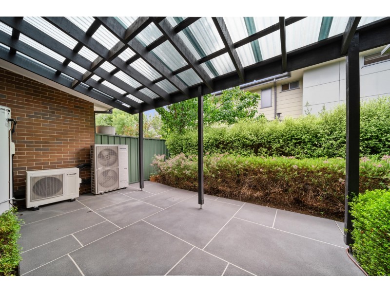 2/64 Collings Street, Pearce ACT 2607