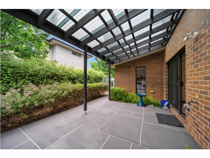 2/64 Collings Street, Pearce ACT 2607