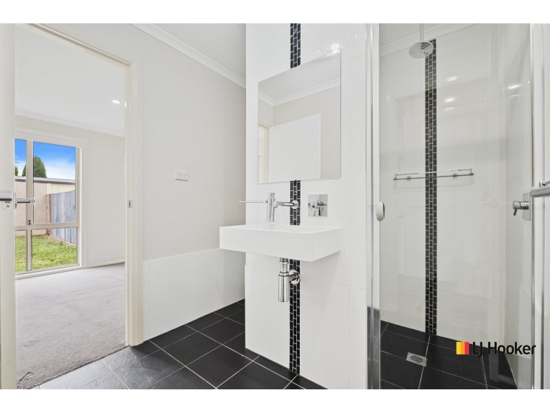 303 Anthony Rolfe Avenue, Gungahlin ACT 2912