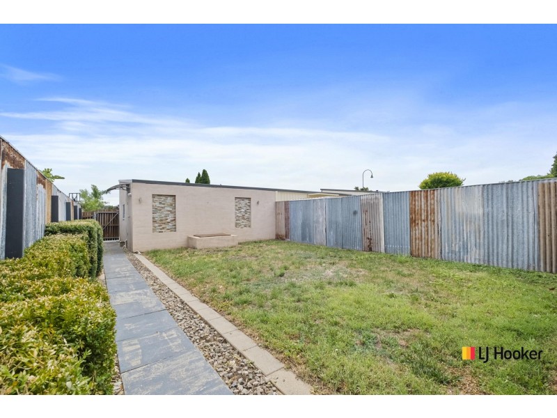 303 Anthony Rolfe Avenue, Gungahlin ACT 2912