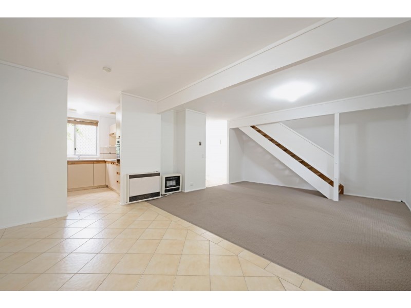 33 Crofts Crescent, Spence ACT 2615