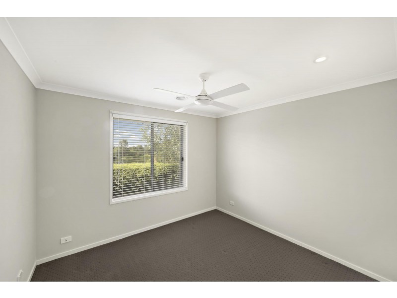 4/10 Charles Perkins Circuit, Bonner ACT 2914