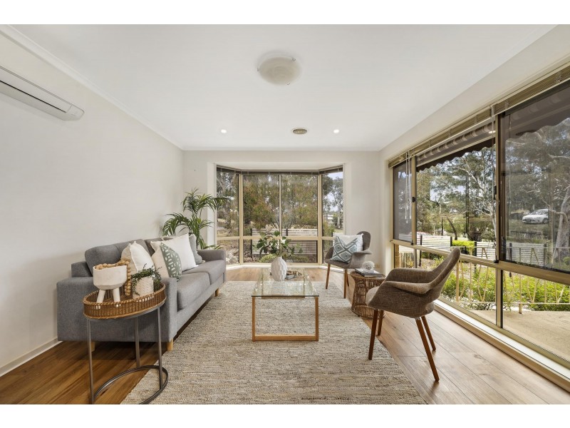 238 Southern Cross Drive, Latham ACT 2615