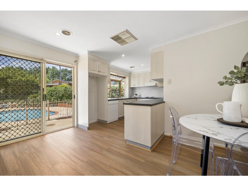 238 Southern Cross Drive, Latham ACT 2615