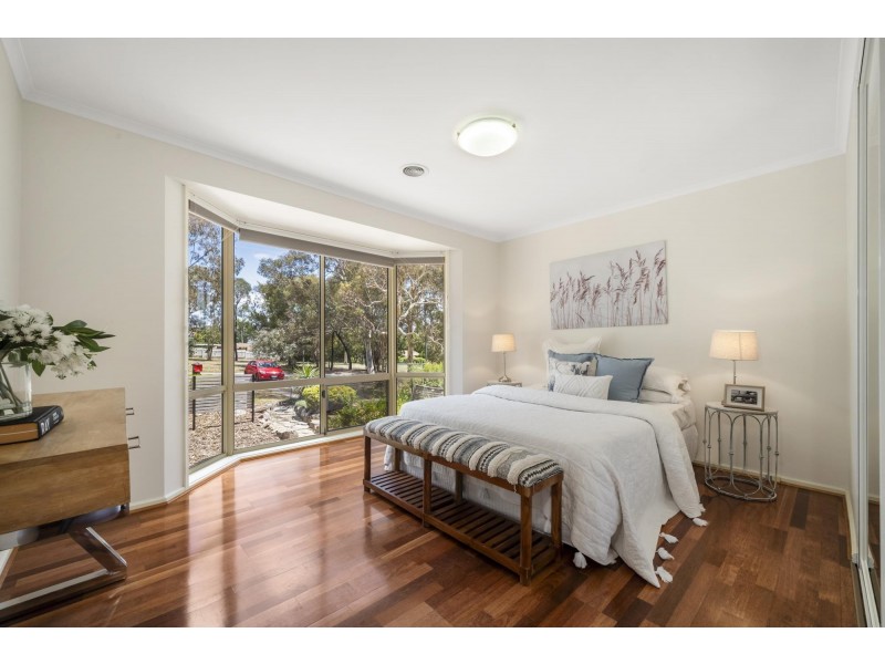 238 Southern Cross Drive, Latham ACT 2615