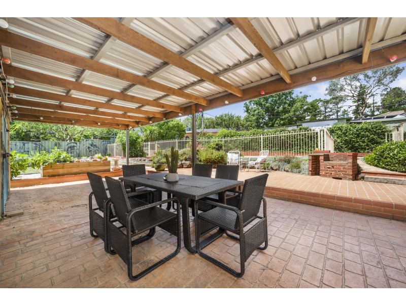 238 Southern Cross Drive, Latham ACT 2615