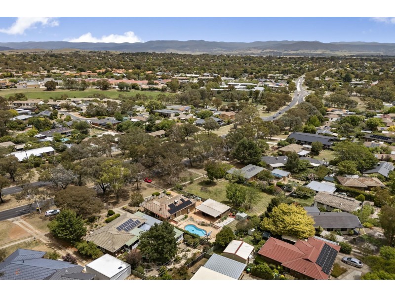 238 Southern Cross Drive, Latham ACT 2615