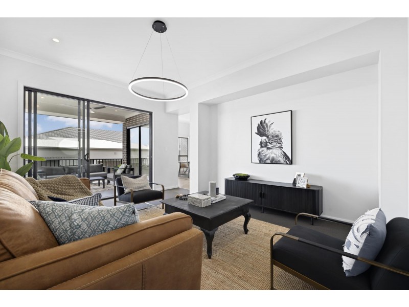 94 Edward Drive, Googong NSW 2620