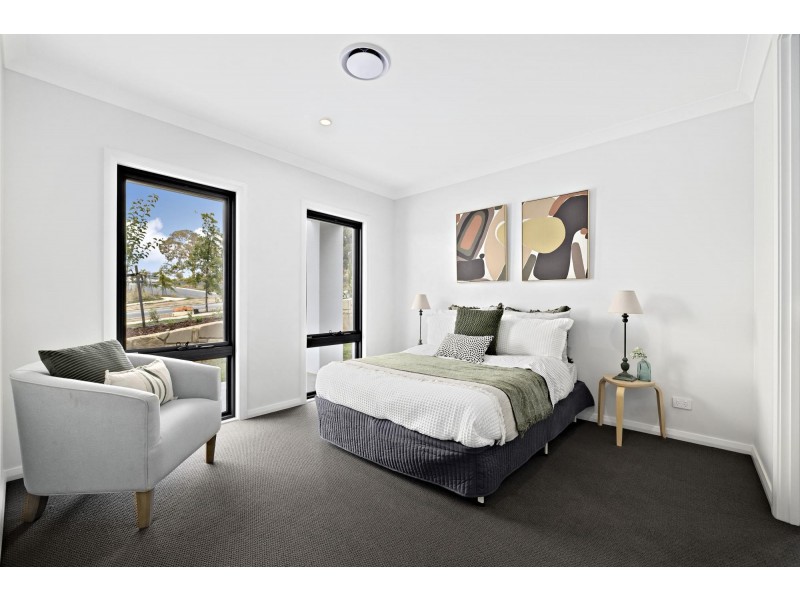 94 Edward Drive, Googong NSW 2620