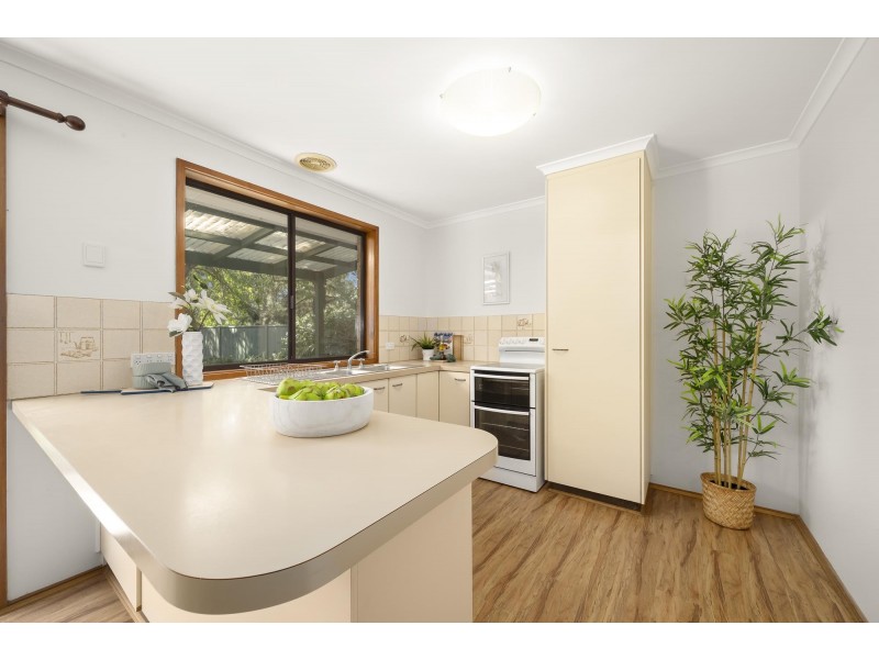 72 Twelvetrees Crescent, Florey ACT 2615