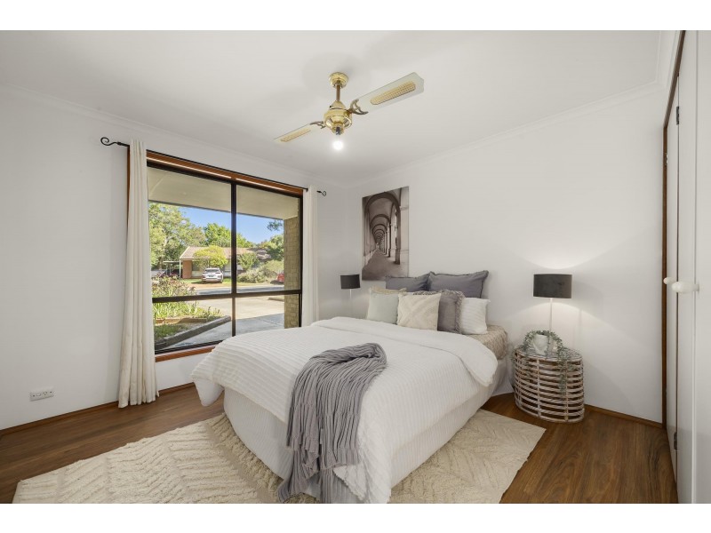72 Twelvetrees Crescent, Florey ACT 2615