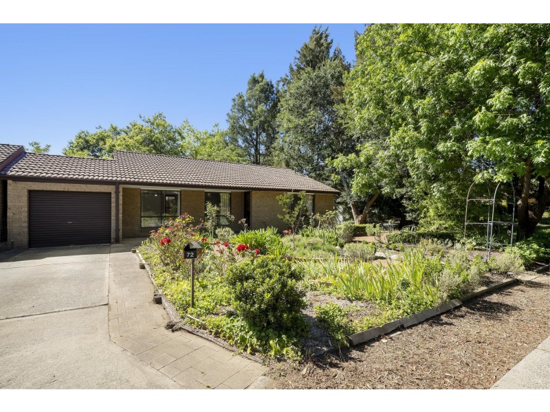 72 Twelvetrees Crescent, Florey ACT 2615