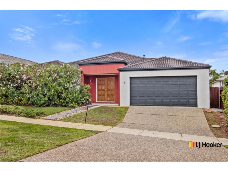 4 Flagstone Street, Harrison ACT 2914