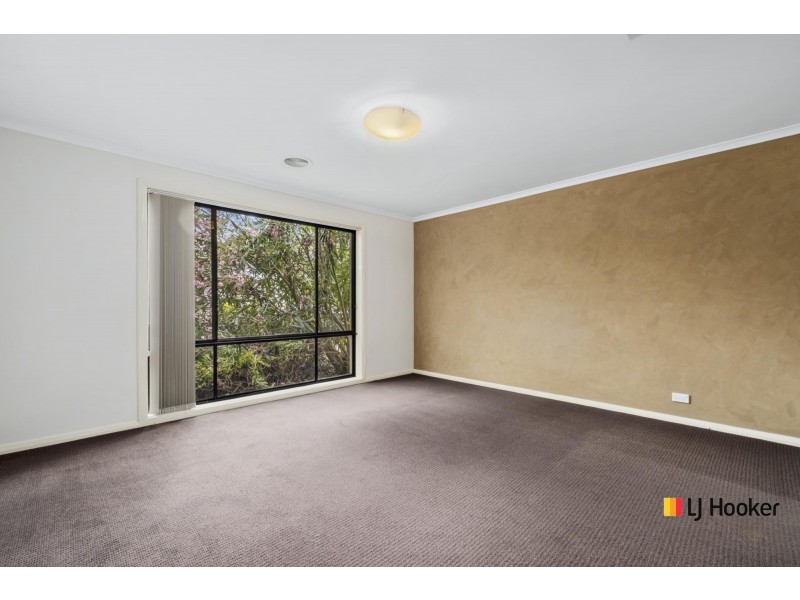 4 Flagstone Street, Harrison ACT 2914