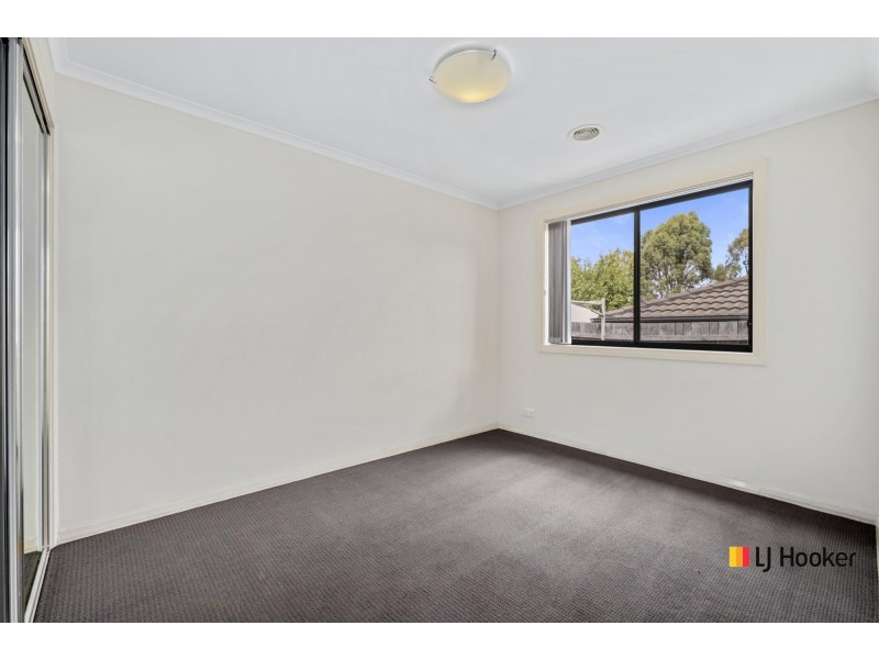 4 Flagstone Street, Harrison ACT 2914