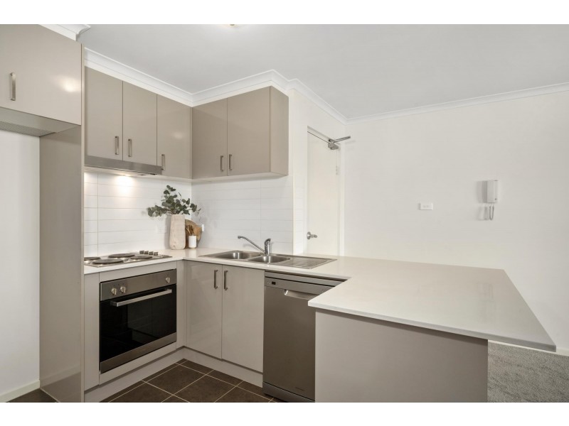 64/75 Elizabeth Jolley Crescent, Franklin ACT 2913