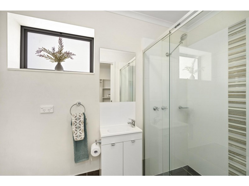 64/75 Elizabeth Jolley Crescent, Franklin ACT 2913