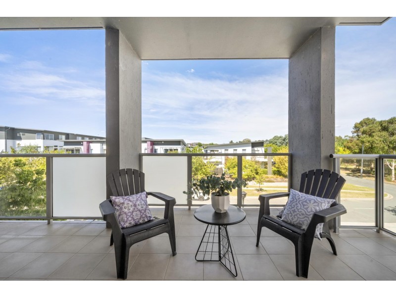 64/75 Elizabeth Jolley Crescent, Franklin ACT 2913
