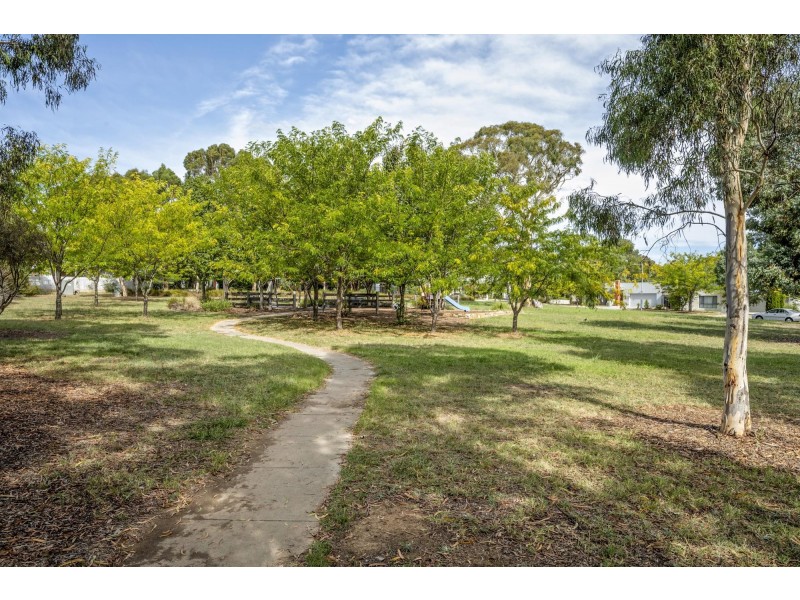 64/75 Elizabeth Jolley Crescent, Franklin ACT 2913